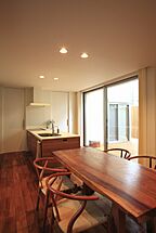 木の家スタイルのリビング 住空間設計Laboの事例画像