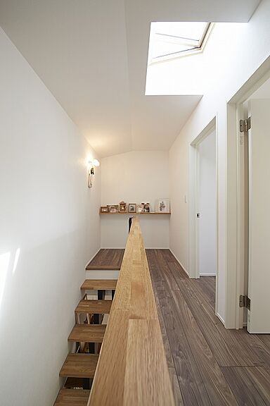 住空間設計Laboの施工事例「木とコンクリート、カフェ風キッチンの家」の画像5