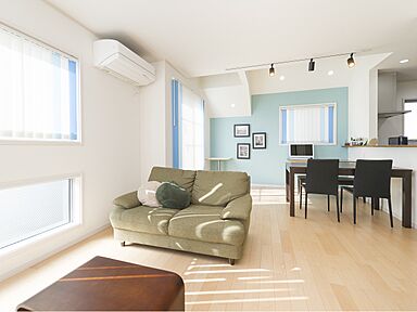 株式会社東栄住宅の施工事例「敷地21坪でも想像以上に広いリビング 建築制限を最大限メリットにした理想の住まい」の画像