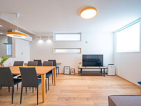 株式会社東栄住宅の施工事例「ナチュラルな外観×フレキシブルな空間設計 街角リアルモデル日進」のメイン画像