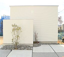 イシンホーム 福山店の施工事例「窓のないシンプルモダンな家」の画像