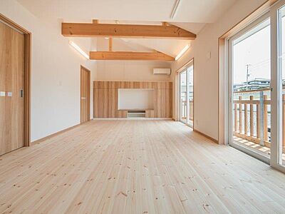 木の家スタイルのリビング 株式会社佐久間工務店一級建築士事務所の事例画像