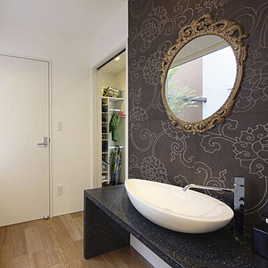 【サーラ住宅】外断熱工法で建てる注文住宅の施工事例「中庭から光と風を取りこむ、コの字型の家」の画像5