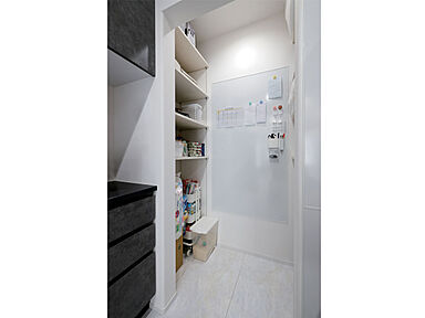 【サーラ住宅】外断熱工法で建てる注文住宅の施工事例「【ホテルライク】白を基調とした気品ある住まい」の画像4