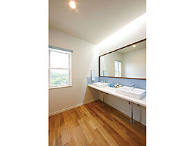 【サーラ住宅】外断熱工法で建てる注文住宅の施工事例「薪ストーブを設置した通り土間のある家」の画像3