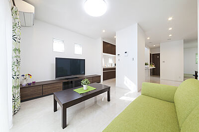 シンプルモダンスタイルのリビング 株式会社ハイスペースの事例画像