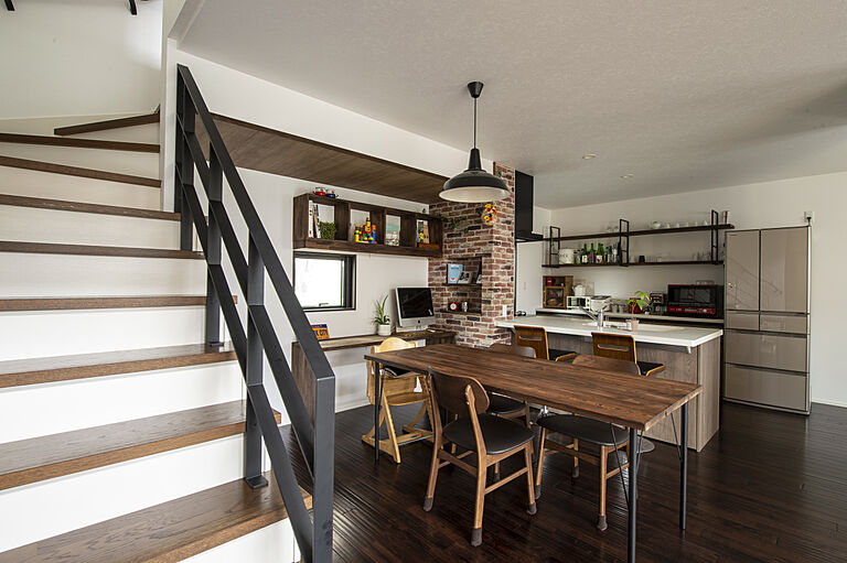 想家工房株式会社の公式画像_リビング3