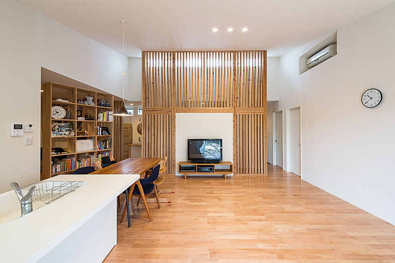 想家工房株式会社の公式画像_リビング3