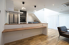 姫路エリアの注文住宅【ビオラホーム】の施工事例「ハイセンスなデザインとラク家事動線が共存する家」の画像3