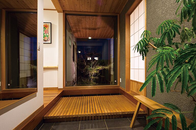 日栄商事株式会社の公式画像_玄関3