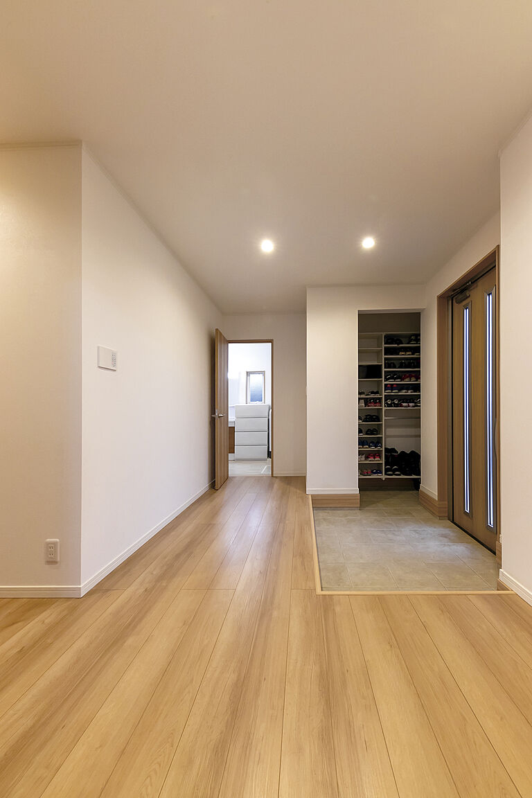 日栄商事株式会社の公式画像_玄関2