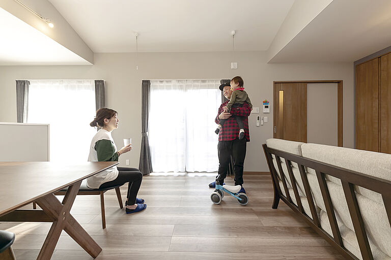 日栄商事株式会社の公式画像_リビング4