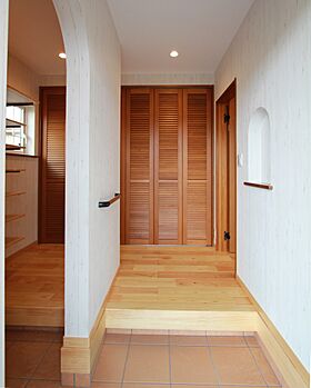 G-C-HOMEの施工事例「自然素材に包まれたナチュラルカントリーの平屋」の画像2