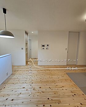 G-C-HOMEの施工事例「木と漆喰のやさしい住まい~回遊動線が整う平屋~」の画像3