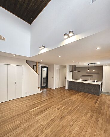 G-C-HOMEの施工事例「シンプルに美しく暮らす、暮らし上手な住まいのかたち。」の画像