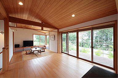 四季の住まい株式会社の施工事例「築9年、ギャラリーのある2階リビングの家」の画像2