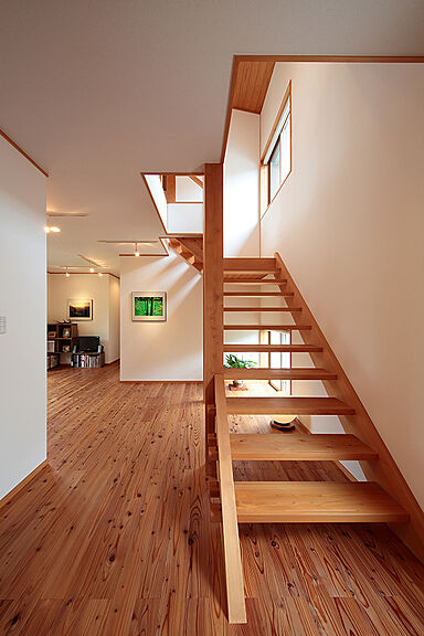 四季の住まい株式会社の施工事例「築9年、ギャラリーのある2階リビングの家」の画像4