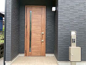 TKプランニング株式会社の施工事例「驚きの収納術/玄関土間&小屋裏×和室カラーコーデで魅せる彩りハウス」の画像1