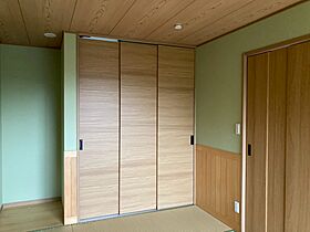 TKプランニング株式会社の施工事例「驚きの収納術/玄関土間&小屋裏×和室カラーコーデで魅せる彩りハウス」の画像5