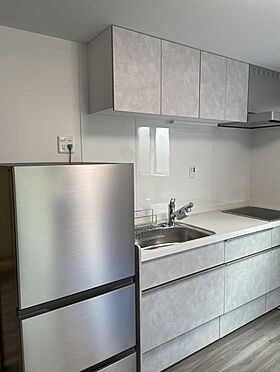 TKプランニング株式会社の施工事例「狭小住宅×快適設計/光と収納でコンパクトな空間を広く暮らす施工事例」の画像2