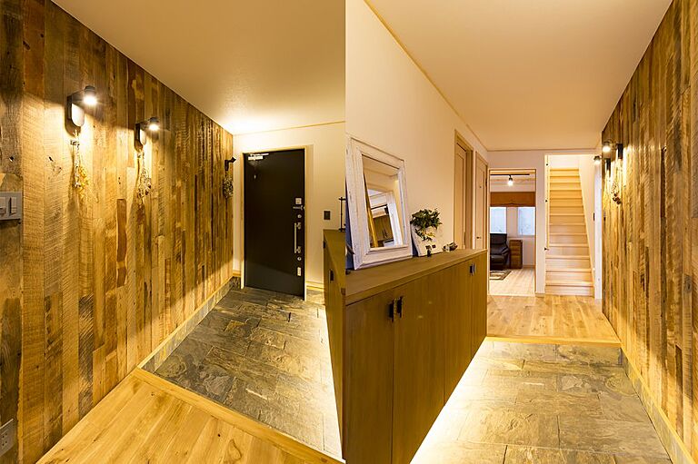 ネクストハウスデザインの公式画像_玄関3