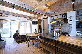 ネクストハウスデザインの施工事例「自然体でのびのび暮らす! 里山の風景を楽しむ平屋」の画像1