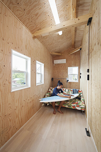 株式会社 住まいの発見館 本社ショールームの施工事例「【38坪×2階建】白いレンガと木に包まれたハワイアンハウス」の画像5