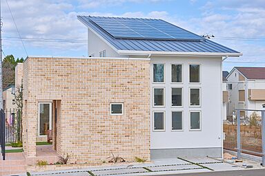 株式会社 住まいの発見館 本社ショールームの施工事例「【30坪×2階建】中庭のある暮らしを楽しめる家」の画像1