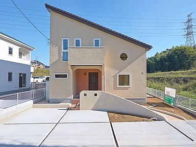 株式会社 住まいの発見館 本社ショールームの施工事例「【41坪×2階建】自分らしく雑貨を飾れる家」の画像