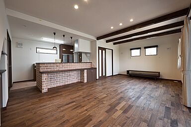 株式会社 住まいの発見館 本社ショールームの施工事例「【55坪×2階建】家事室・書斎・蔵のある家」の画像2