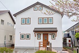 株式会社 住まいの発見館 本社ショールームの施工事例「【39坪×2階建】雑貨の似合うナチュラルテイストの家」のメイン画像