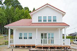 株式会社 住まいの発見館 本社ショールームの施工事例「【42坪×2階建】フレンチスタイルの家」の画像