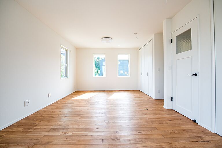 株式会社 住まいの発見館 本社ショールームの公式画像_洋室7