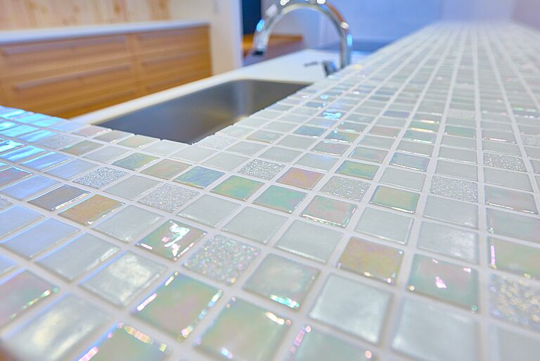 株式会社 住まいの発見館 本社ショールームの公式画像_キッチン4