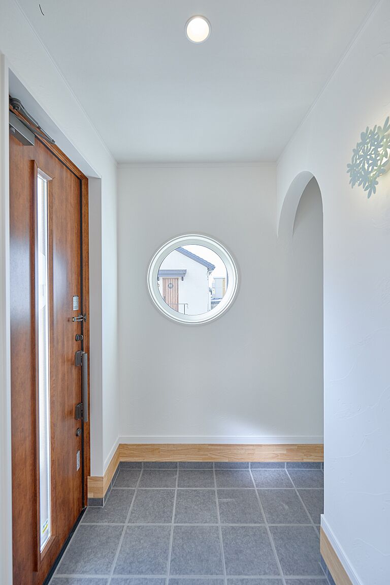 株式会社 住まいの発見館 本社ショールームの公式画像_玄関5