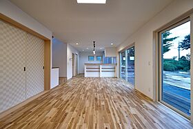 株式会社 住まいの発見館 本社ショールームの施工事例「【39坪×2階建】自然に囲まれたレンガの家」の画像3