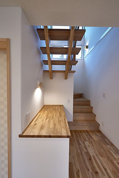 株式会社 住まいの発見館 本社ショールームの施工事例「【39坪×2階建】自然に囲まれたレンガの家」の画像5