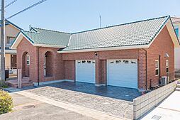 アイムの家 利府店【東和総合住宅株式会社】の施工事例「【38坪×平屋】愛車と暮らすクラシックスタイルの平屋」の画像