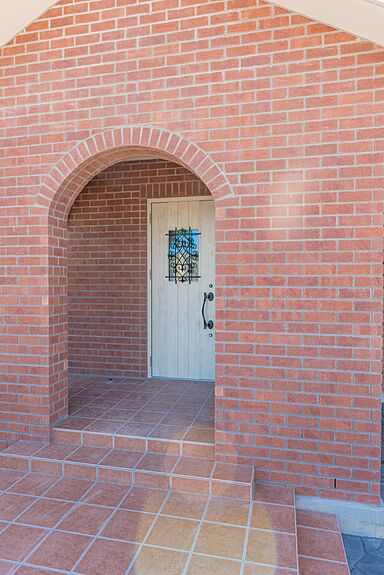 株式会社 住まいの発見館 本社ショールームの施工事例「【38坪×平屋】愛車と暮らすクラシックスタイルの平屋」の画像1