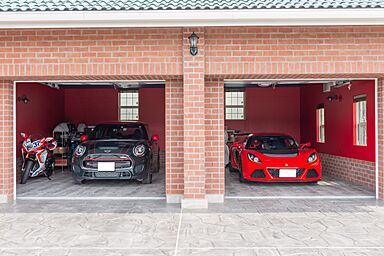 株式会社 住まいの発見館 本社ショールームの施工事例「【38坪×平屋】愛車と暮らすクラシックスタイルの平屋」の画像2