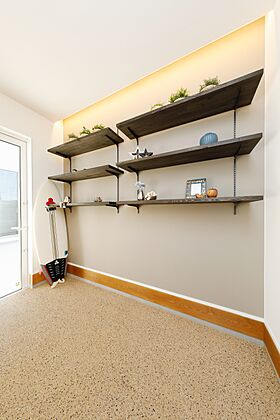 株式会社 住まいの発見館 本社ショールームの施工事例「【35坪×平屋】アウトドア&リゾートスタイル大好き家族の「中庭のある平屋」」の画像5