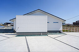 ふくふくほ~む デザインハウス久留米福岡の施工事例「ドッグランのあるリゾートスタイルの平屋」の画像