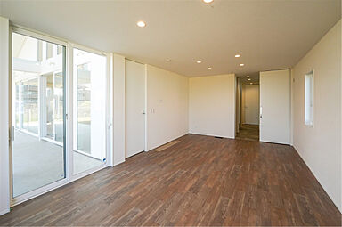 株式会社 住まいの発見館 本社ショールームの施工事例「ドッグランのあるリゾートスタイルの平屋」の画像9