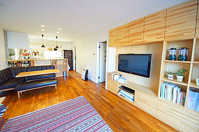 カフェスタイルのリビング 株式会社梅原建設の事例画像