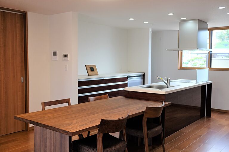 株式会社茂山組の公式画像_キッチン3