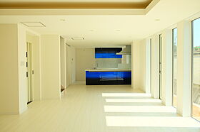 株式会社茂山組の施工事例「I様邸 スタイリッシュな3階建ての邸宅」の画像1