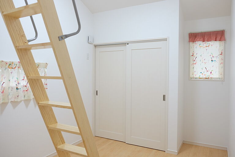 株式会社茂山組の公式画像_洋室3