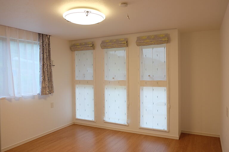 株式会社茂山組の公式画像_洋室4