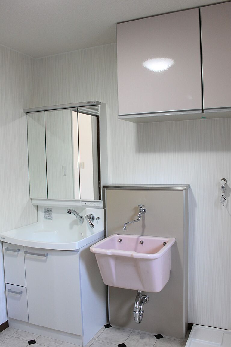 株式会社茂山組の公式画像_洗面5