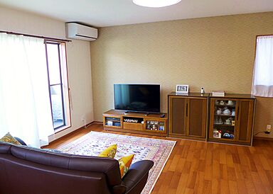 株式会社建築システムの施工事例「ビルトインガレージ付住みやすさにこだわった長期優良2階建て住宅【210】」の画像3